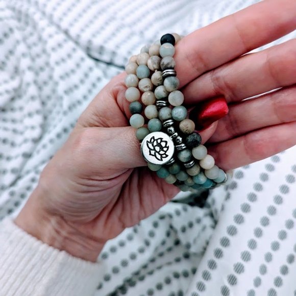 ✨ 108 Mala Bead Bracelet Necklace w/Lotus Charm Amazonite Beaded Bracelet - Picture 5 of 9